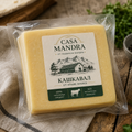 Домашен краве кашкавал от подбрани семейни мандри | 400 г